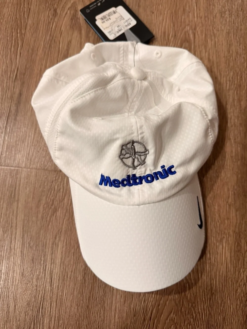Nike White Baseball Cap with Black Swoosh 0117